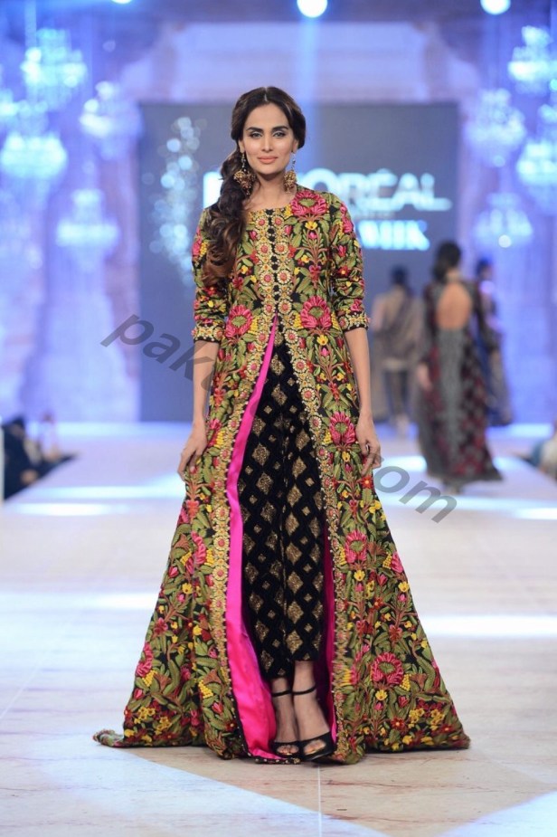 e76898b9f4b550ab09dfa6abc148f52e