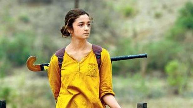 alia-bhatt-played-udta-bihari-migrant-punjab_8b0f51c0-57e0-11e7-9dcc-cc63e7fed987.jpeg