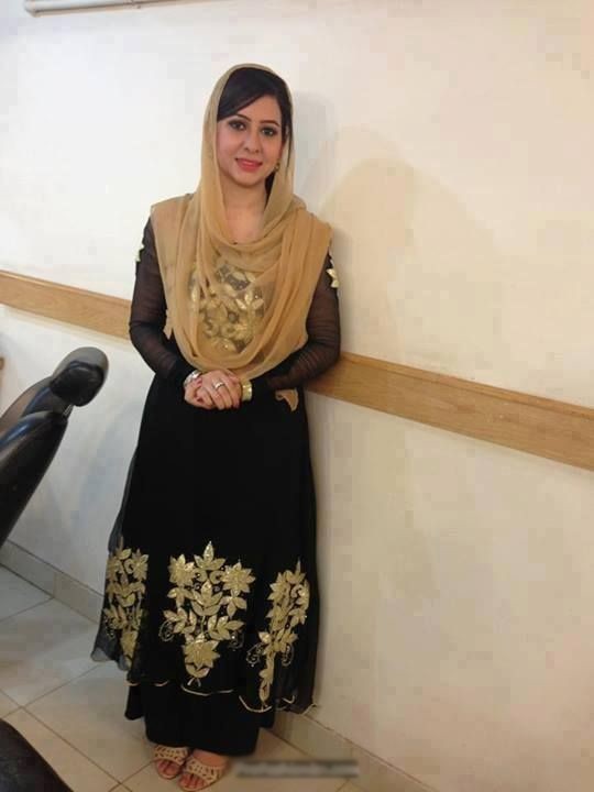 Geo newscaster - Rabia Anum.jpg